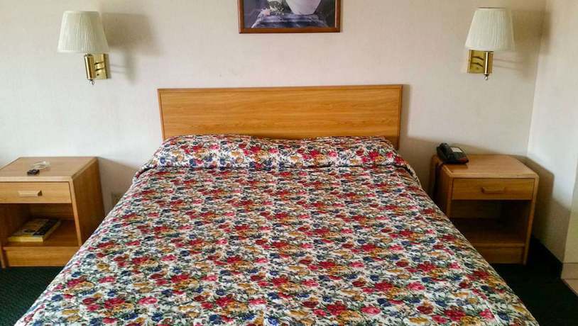 Imagen de la habitación del Hotel Economy Inn Motel Sylmar. Foto 7