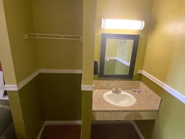 Imagen de la habitación del Hotel Economy Inn - Near National Orange Show Events Center. Foto 10