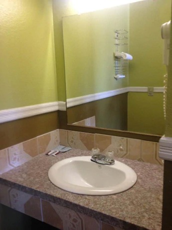 Imagen de la habitación del Hotel Economy Inn - Near National Orange Show Events Center. Foto 11