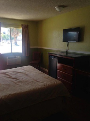Imagen de la habitación del Hotel Economy Inn - Near National Orange Show Events Center. Foto 12