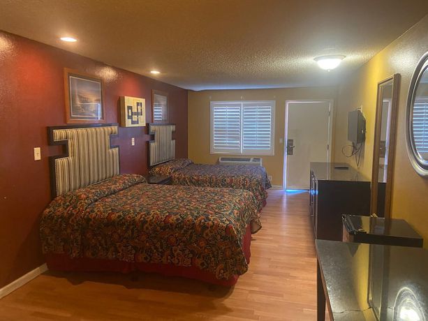 Imagen de la habitación del Hotel Economy Inn - Near National Orange Show Events Center. Foto 13