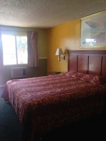 Imagen de la habitación del Hotel Economy Inn - Near National Orange Show Events Center. Foto 19