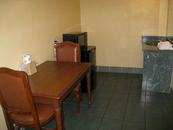 Imagen general del Hotel Economy Inn, Nueva orleans. Foto 7
