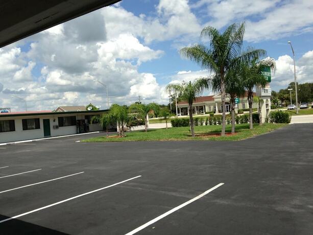 Imagen general del Hotel Economy Inn, Okeechobee. Foto 1