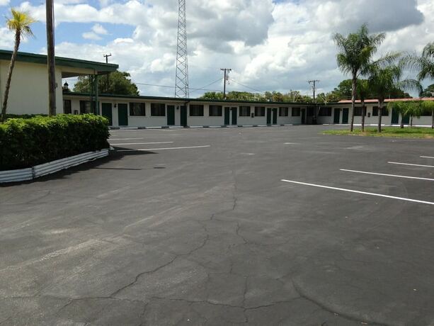 Imagen general del Hotel Economy Inn, Okeechobee. Foto 14