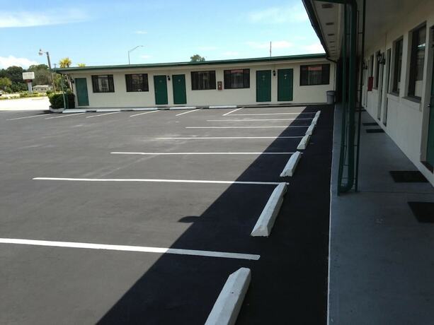 Imagen general del Hotel Economy Inn, Okeechobee. Foto 15