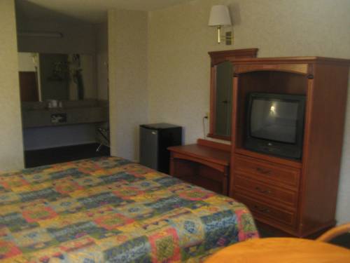 Imagen de la habitación del Hotel Economy Inn, Ontario. Foto 2