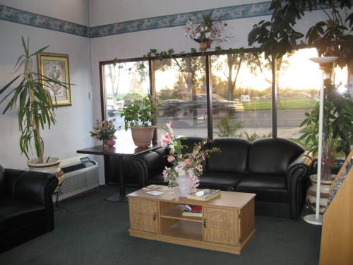 Imagen de la habitación del Hotel Economy Inn, Ontario. Foto 5