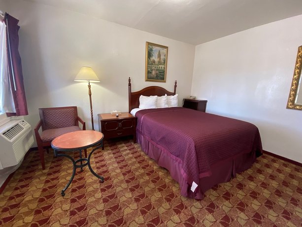 Imagen general del Hotel Economy Inn, Paso Robles. Foto 1