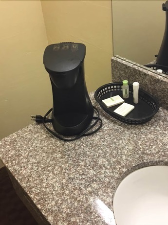 Imagen de la habitación del Hotel Economy Inn, Rensselaer. Foto 6