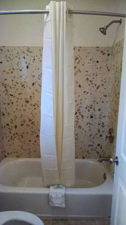 Imagen de la habitación del Hotel Economy Inn Richmond. Foto 8