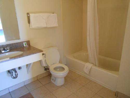 Imagen de la habitación del Hotel Economy Inn Richmond. Foto 11