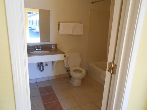 Imagen de la habitación del Hotel Economy Inn Richmond. Foto 12