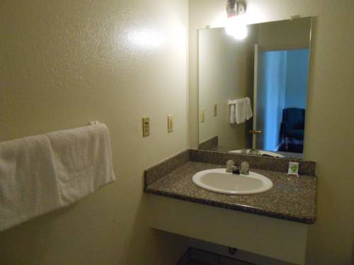 Imagen de la habitación del Hotel Economy Inn Richmond. Foto 16