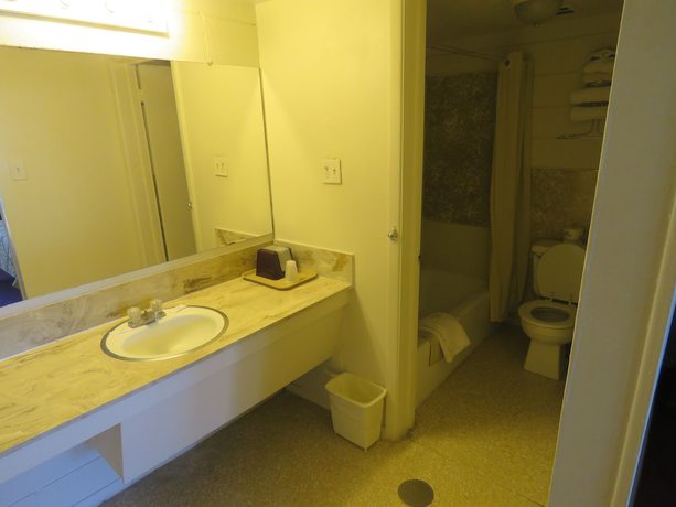 Imagen de la habitación del Hotel Economy Inn, Socorro. Foto 7