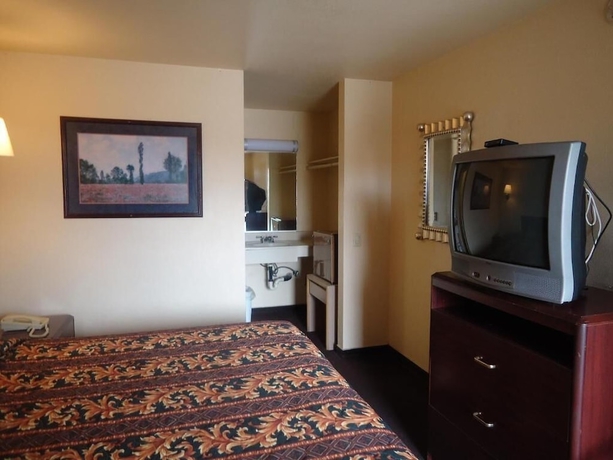 Imagen de la habitación del Hotel Economy Inn Victorville. Foto 3