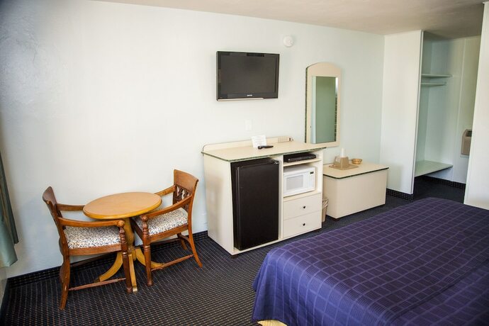 Imagen general del Hotel Economy Inn West Palm Beach. Foto 13