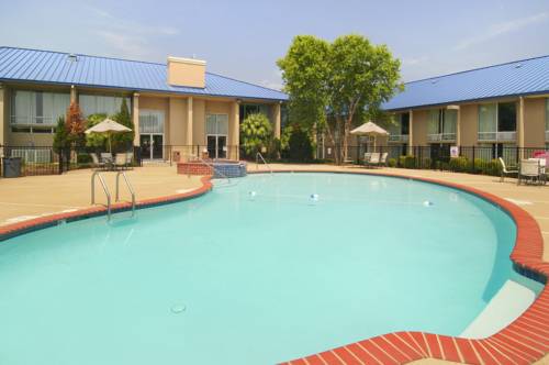 Imagen de la habitación del Hotel Economy Inn & Suites, Shreveport. Foto 16