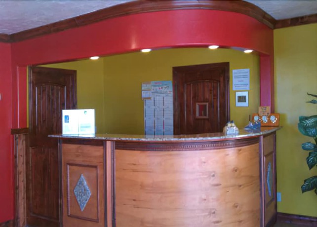 Imagen de los interiores del Hotel Economy Inn and Suites, St. George. Foto 16