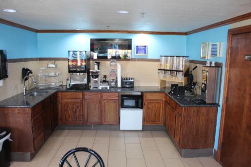 Imagen general del Hotel Economy Inn-Oklahoma City. Foto 2