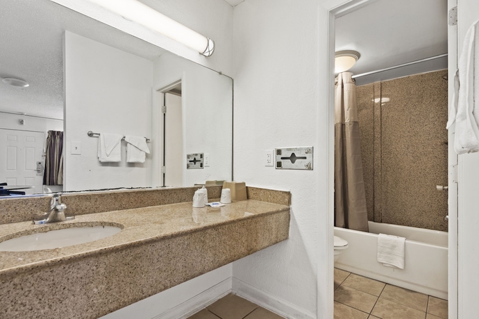 Imagen de la habitación del Hotel Economy Lodge, Portsmouth. Foto 11
