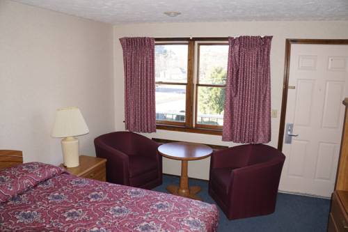 Imagen de la habitación del Hotel Economy Lodge, Sturbridge. Foto 4
