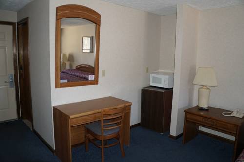 Imagen de la habitación del Hotel Economy Lodge, Sturbridge. Foto 5