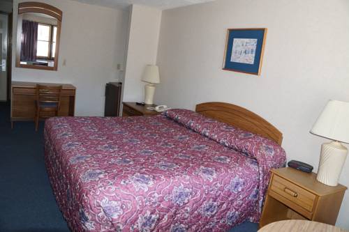 Imagen de la habitación del Hotel Economy Lodge, Sturbridge. Foto 6