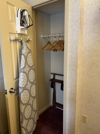 Imagen de la habitación del Hotel Economy Lodge, Sturbridge. Foto 18