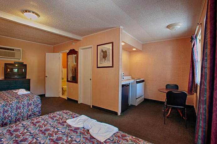Imagen de la habitación del Hotel Economy Motel Inn and Suites. Foto 4
