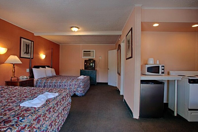 Imagen de la habitación del Hotel Economy Motel Inn and Suites. Foto 6