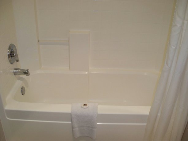 Imagen de la habitación del Hotel Economy Stay and Suites Tacoma. Foto 4
