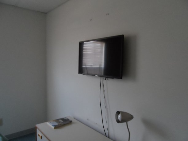 Imagen de la habitación del Hotel Economy Suites. Foto 4