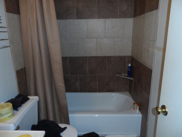 Imagen de la habitación del Hotel Economy Suites. Foto 7