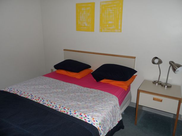 Imagen de la habitación del Hotel Economy Suites. Foto 8