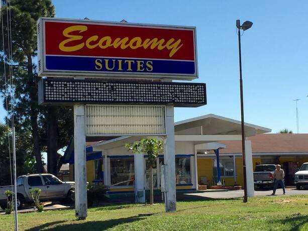 Imagen general del Hotel Economy Suites, Winter Haven. Foto 4
