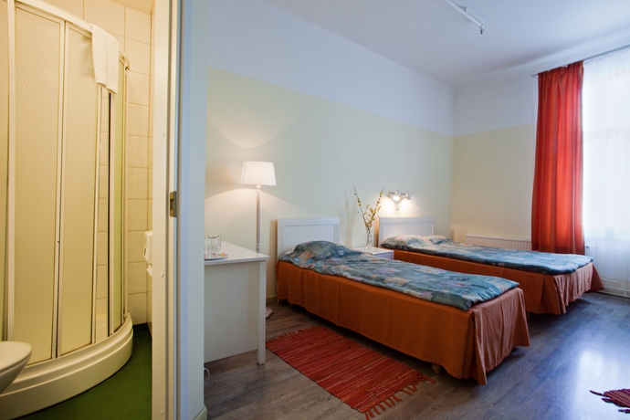 Imagen de la habitación del Hotel Economy, Tall&iacute;n. Foto 14