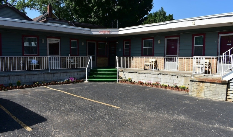 Imagen de los interiores del Hotel Economy inn, Cadillac. Foto 18