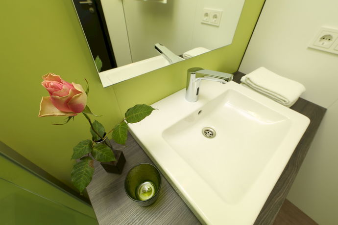 Imagen de la habitación del Hotel Economy-hotel. Foto 7