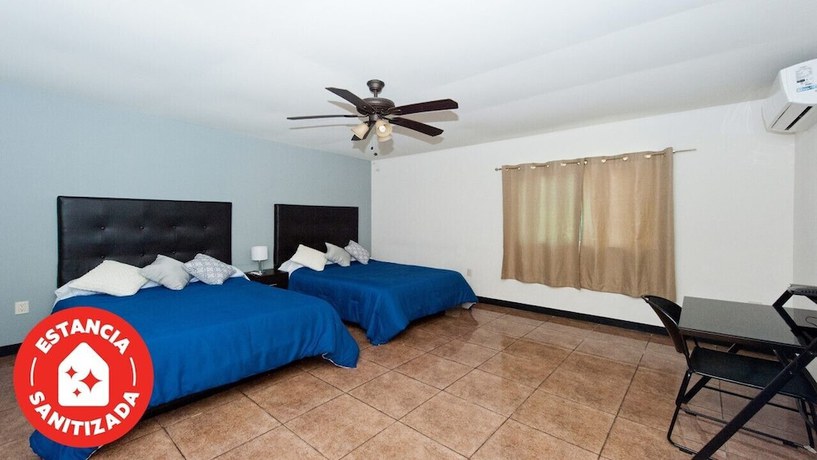 Imagen de la habitación del Hotel Econosuites Monterrey. Foto 2