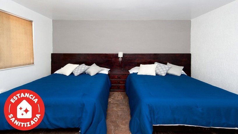 Imagen de la habitación del Hotel Econosuites Monterrey. Foto 4