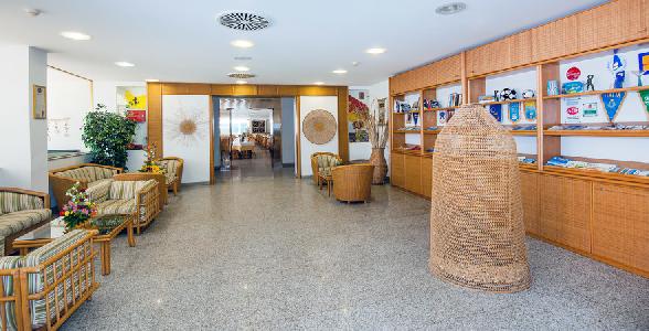 Imagen de los interiores del Hotel Ecoresort Le Sirenè - Caroli Hotels. Foto 10