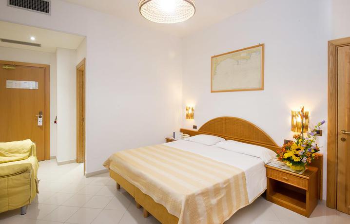 Imagen de la habitación del Hotel Ecoresort Le Sirenè - Caroli Hotels. Foto 7