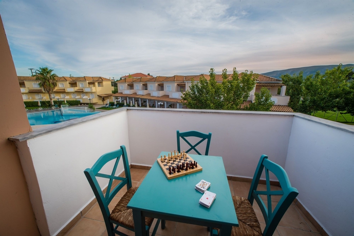 Imagen de la habitación del Hotel Ecoresort Zefyros. Foto 7