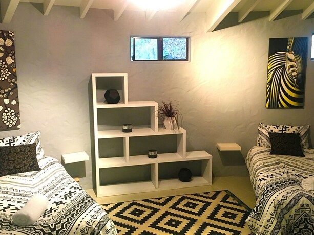 Imagen de la habitación del Hotel Ecostudio Fellini. Foto 25