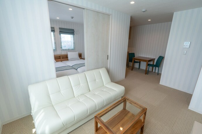 Imagen de la habitación del Hotel Ecot Irabu Bridge Sunset Hills. Foto 24