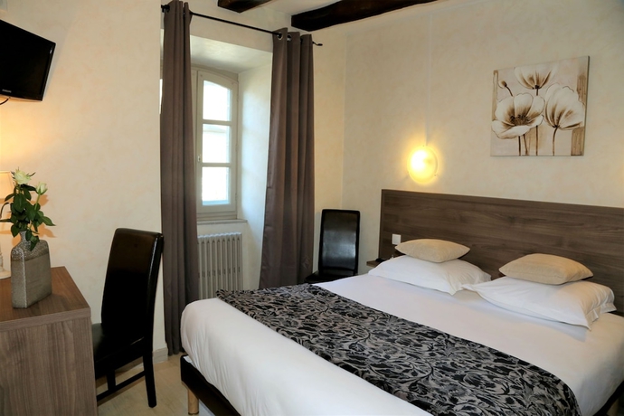 Imagen de la habitación del Hotel Ecu De France. Foto 5
