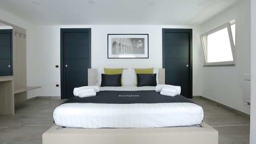 Imagen de la habitación del Hotel Ecumano Space. Foto 10