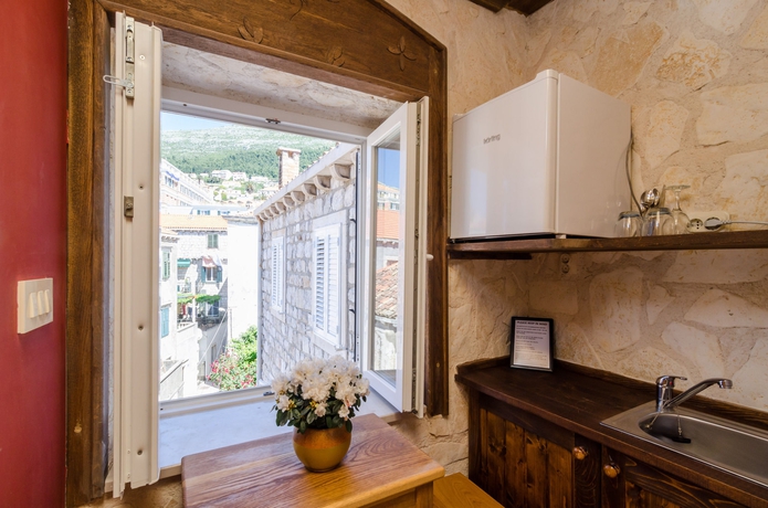 Imagen de la habitación del Hotel Eddie´s Sea View Rooms. Foto 7