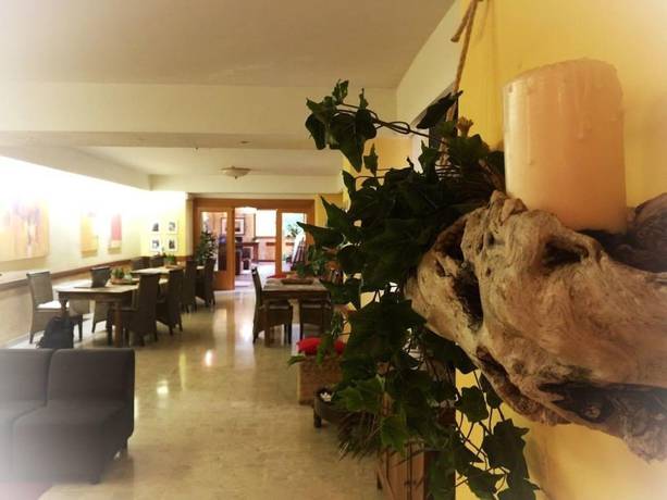 Imagen del bar/restaurante del Hotel Ede. Foto 4